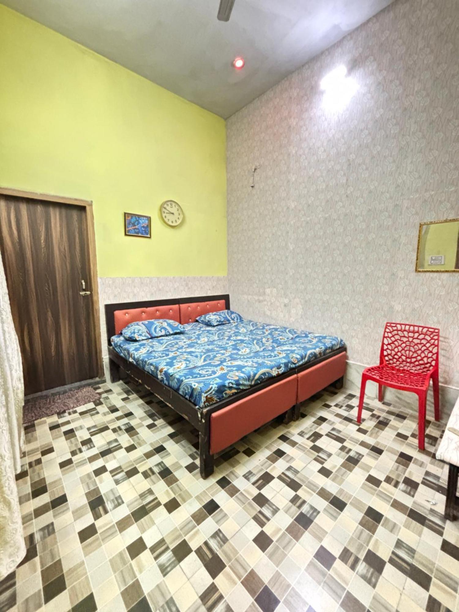 Balaji Homestay Mathura In Vrindavan エクステリア 写真